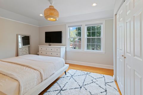 Tiny photo for 6056 N Keeler Avenue, Chicago, IL 60646 (MLS # 12571716)