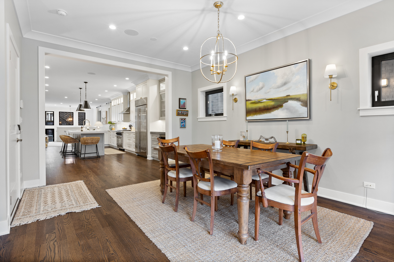 648 W Webster Avenue 1