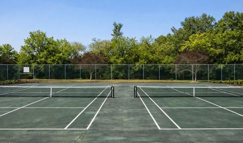 Tiny photo for 9387 Bay Colony Drive #3W, Des Plaines, IL 60016 (MLS # 12575181)