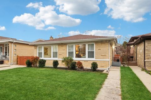 Tiny photo for 3836 W Estes Avenue, Lincolnwood, IL 60712 (MLS # 12520176)
