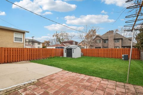 Tiny photo for 3836 W Estes Avenue, Lincolnwood, IL 60712 (MLS # 12520176)