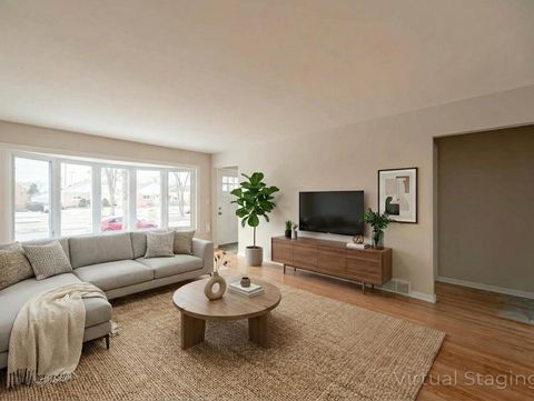 Tiny photo for 813 Westchester Boulevard, Westchester, IL 60154 (MLS # 12543577)