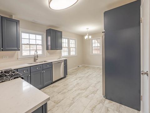 Tiny photo for 813 Westchester Boulevard, Westchester, IL 60154 (MLS # 12543577)