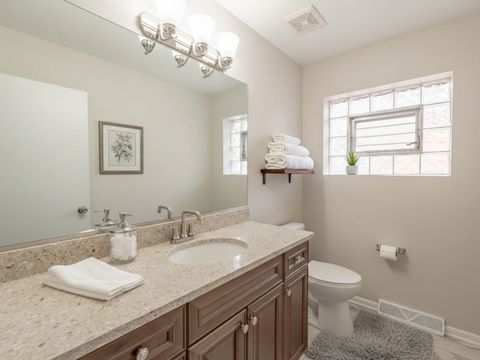 Tiny photo for 813 Westchester Boulevard, Westchester, IL 60154 (MLS # 12543577)