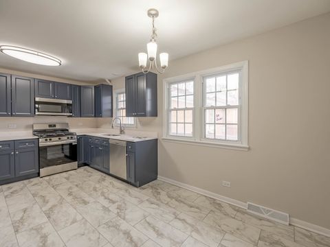 Tiny photo for 813 Westchester Boulevard, Westchester, IL 60154 (MLS # 12543577)