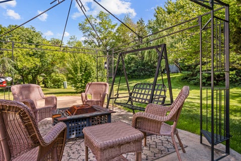 Tiny photo for 1727 Roosa Lane, Elk Grove Village, IL 60007 (MLS # 12721512)