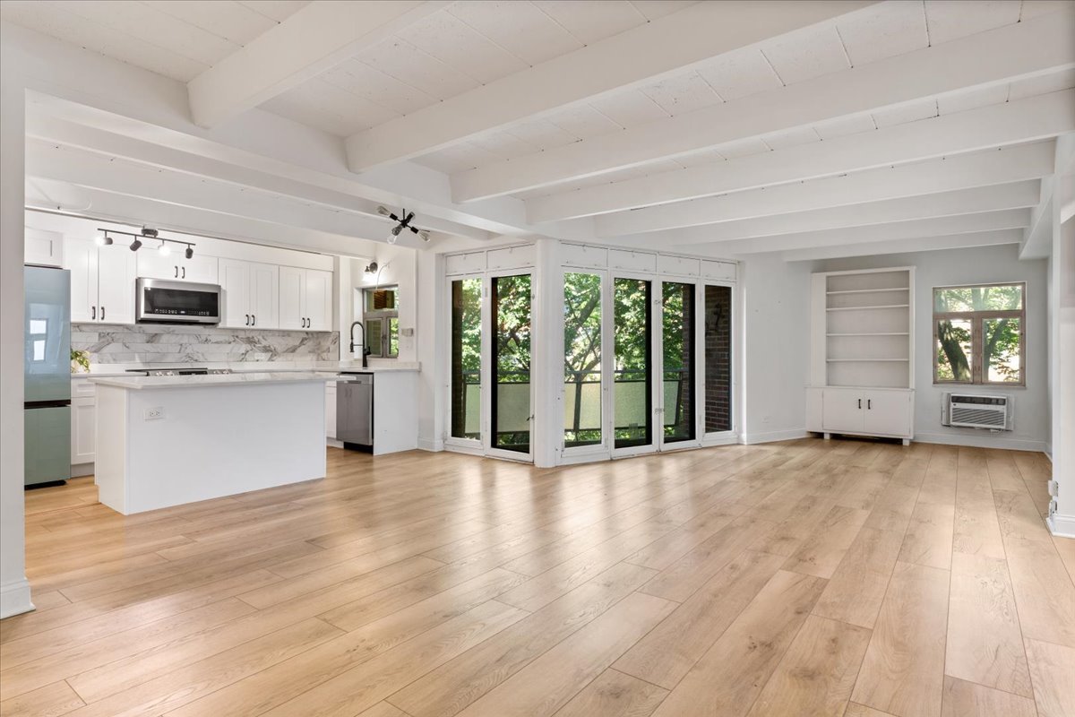 1860 Sherman Avenue 7NE