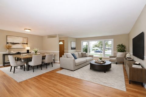 Tiny photo for Westchester, IL 60154 (MLS # 12598291)