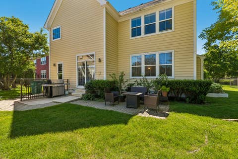 Tiny photo for 152 Ranney Avenue, Vernon Hills, IL 60061 (MLS # 12685758)