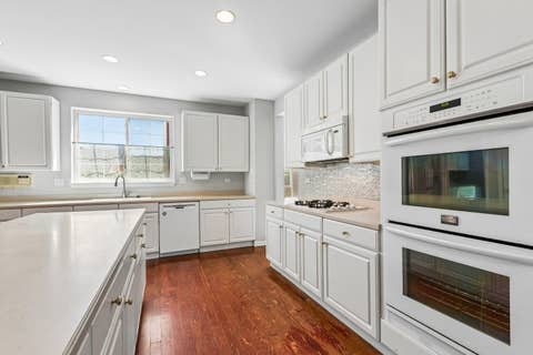 Tiny photo for 152 Ranney Avenue, Vernon Hills, IL 60061 (MLS # 12685758)