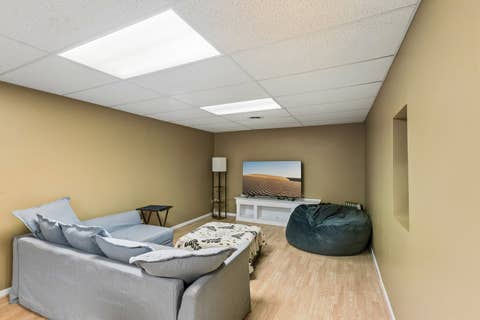 Tiny photo for 152 Ranney Avenue, Vernon Hills, IL 60061 (MLS # 12685758)