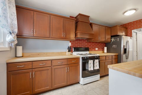 Tiny photo for 1406 GLEN HILL Drive, Glendale Heights, IL 60139 (MLS # 12733811)