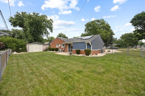 Tiny photo for 1406 GLEN HILL Drive, Glendale Heights, IL 60139 (MLS # 12733811)
