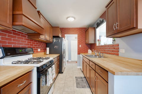 Tiny photo for 1406 GLEN HILL Drive, Glendale Heights, IL 60139 (MLS # 12733811)