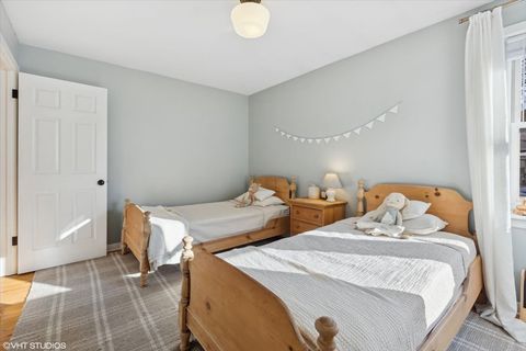 Tiny photo for 204 N EMERSON Street, Mount Prospect, IL 60056 (MLS # 12516558)