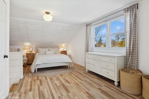 Tiny photo for 204 N EMERSON Street, Mount Prospect, IL 60056 (MLS # 12516558)