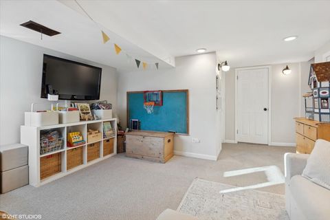 Tiny photo for 204 N EMERSON Street, Mount Prospect, IL 60056 (MLS # 12516558)