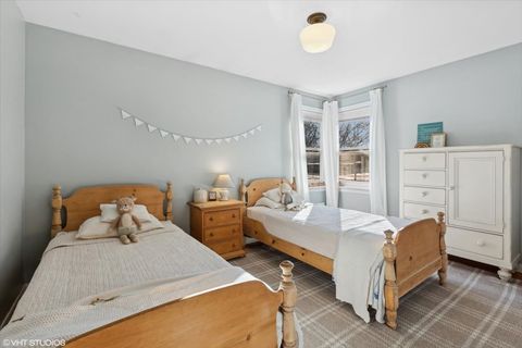 Tiny photo for 204 N EMERSON Street, Mount Prospect, IL 60056 (MLS # 12516558)