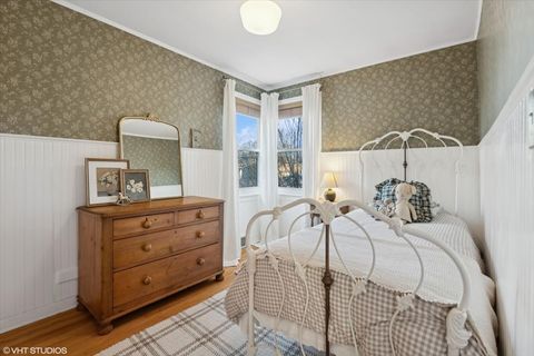 Tiny photo for 204 N EMERSON Street, Mount Prospect, IL 60056 (MLS # 12516558)