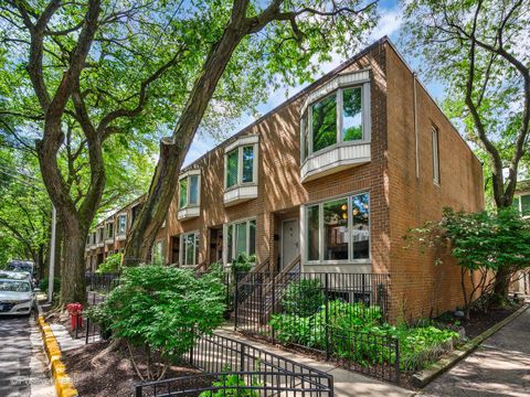 Photo of 1836 N Dayton Street, Chicago, IL 60614 (MLS # 12458674)