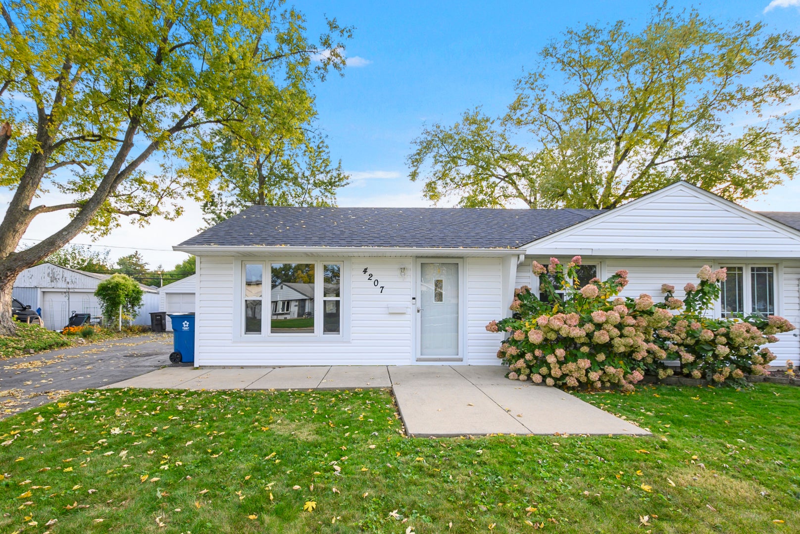 4207 W 90th Street