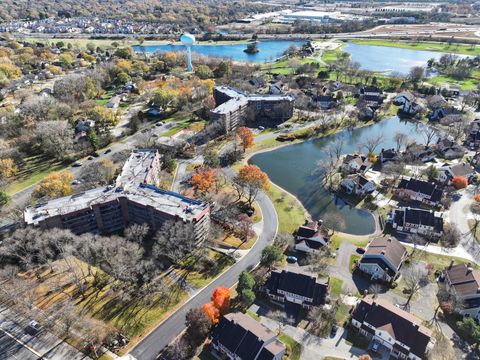 Tiny photo for 35 S Baybrook Drive #106, Palatine, IL 60074 (MLS # 12517268)