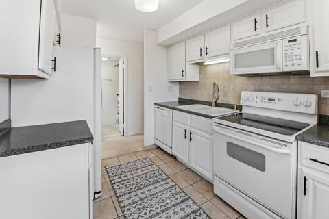 Tiny photo for 35 S Baybrook Drive #106, Palatine, IL 60074 (MLS # 12517268)