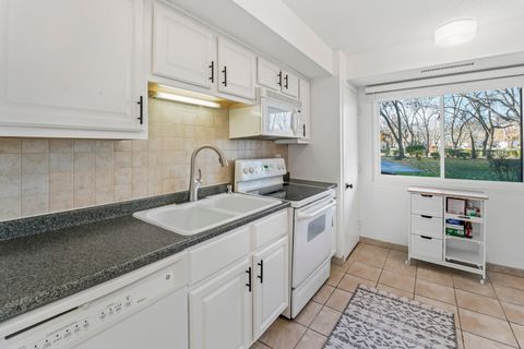 Tiny photo for 35 S Baybrook Drive #106, Palatine, IL 60074 (MLS # 12517268)