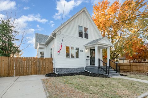 Tiny photo for 614 Hammond Avenue, Aurora, IL 60506 (MLS # 12511405)