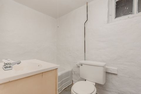 Tiny photo for 614 Hammond Avenue, Aurora, IL 60506 (MLS # 12511405)