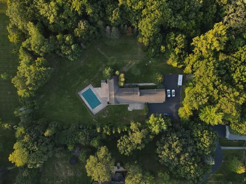 Tiny photo for 1842 Thomas Atkinson Road, Inverness, IL 60067 (MLS # 12466854)