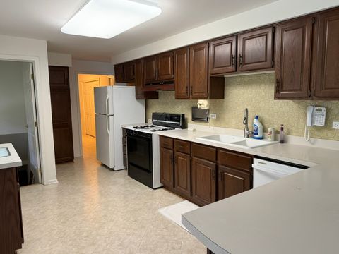 Tiny photo for 1842 Thomas Atkinson Road, Inverness, IL 60067 (MLS # 12466854)