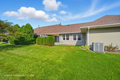 Tiny photo for 36 Fallcreek Circle #0, Montgomery, IL 60538 (MLS # 12443412)