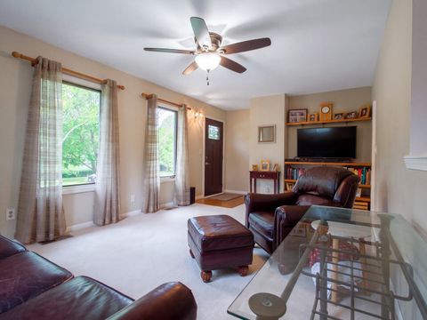 Tiny photo for 6N051 Oakwood Drive, St. Charles, IL 60174 (MLS # 12629570)