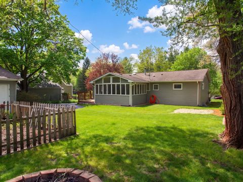 Tiny photo for 6N051 Oakwood Drive, St. Charles, IL 60174 (MLS # 12629570)