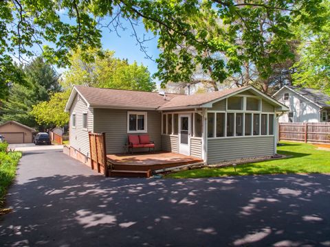 Tiny photo for 6N051 Oakwood Drive, St. Charles, IL 60174 (MLS # 12629570)