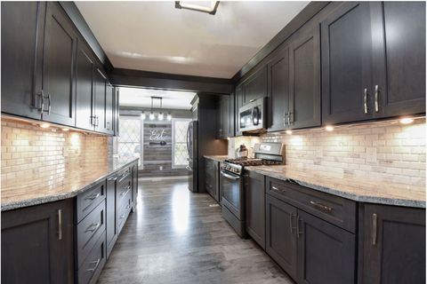 Tiny photo for 615 Cartwright Trail, McHenry, IL 60050 (MLS # 12487201)