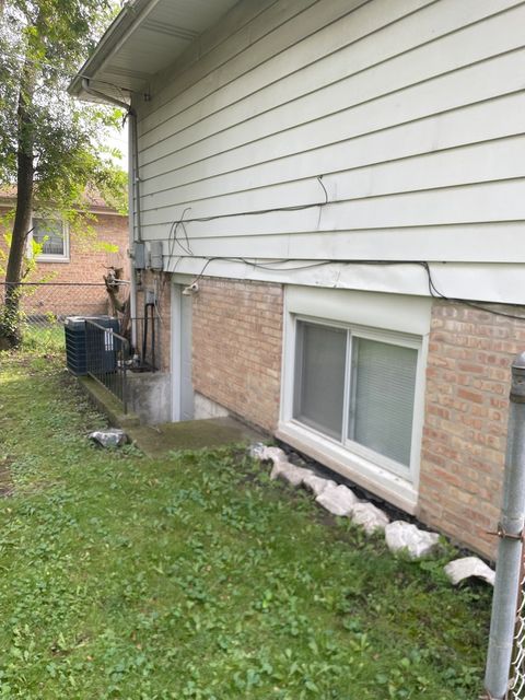 Tiny photo for 14647 Irving Avenue, Dolton, IL 60419 (MLS # 12438509)