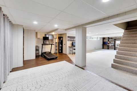 Tiny photo for 1 Aberdeen Road, Hawthorn Woods, IL 60047 (MLS # 12586710)