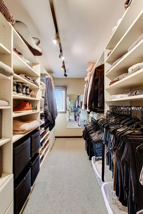 Tiny photo for 1 Aberdeen Road, Hawthorn Woods, IL 60047 (MLS # 12586710)