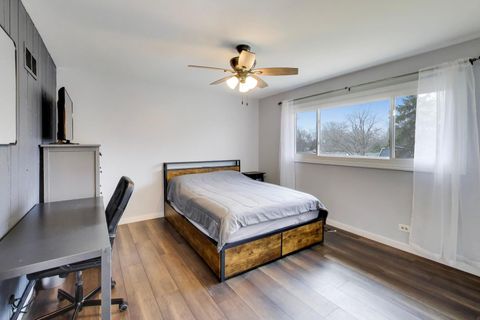 Tiny photo for 1 Aberdeen Road, Hawthorn Woods, IL 60047 (MLS # 12586710)