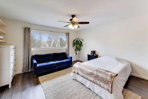 Tiny photo for 1 Aberdeen Road, Hawthorn Woods, IL 60047 (MLS # 12586710)