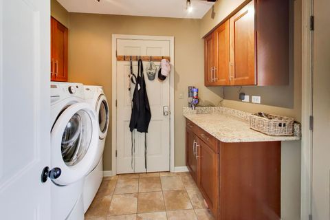 Tiny photo for 1 Aberdeen Road, Hawthorn Woods, IL 60047 (MLS # 12586710)