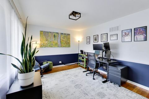 Tiny photo for 1 Aberdeen Road, Hawthorn Woods, IL 60047 (MLS # 12586710)