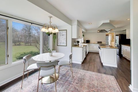 Tiny photo for 1 Aberdeen Road, Hawthorn Woods, IL 60047 (MLS # 12586710)