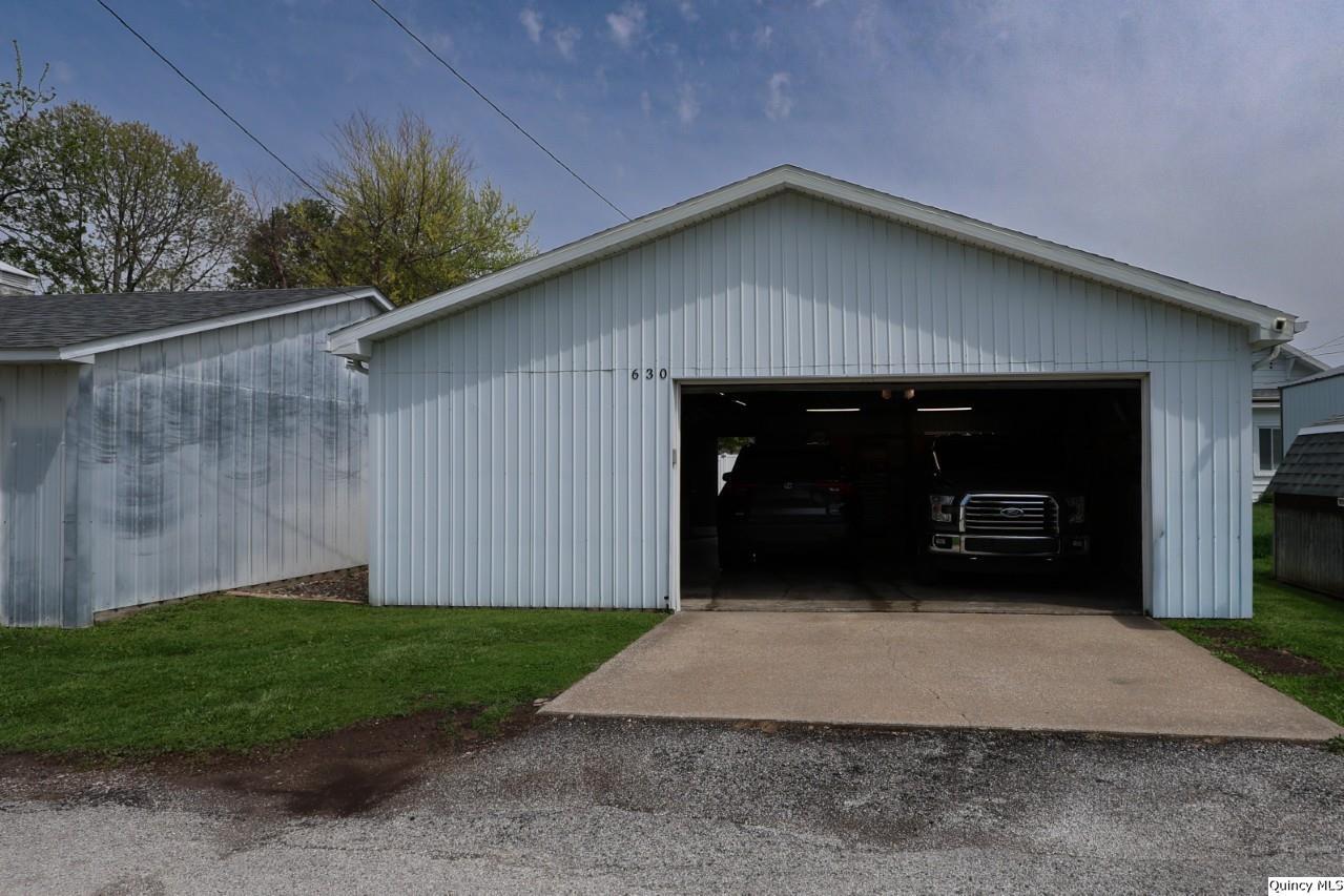 630 S 19th