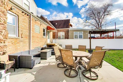 Tiny photo for 5642 S Natchez Avenue, Chicago, IL 60638 (MLS # 12584879)