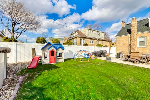 Tiny photo for 5642 S Natchez Avenue, Chicago, IL 60638 (MLS # 12584879)
