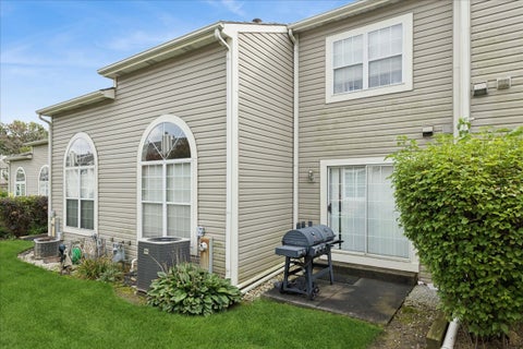 Tiny photo for 34313 N Homestead Road, Gurnee, IL 60031 (MLS # 12732603)