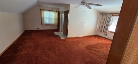 Tiny photo for 9525 W Oak Place, Des Plaines, IL 60016 (MLS # 12488793)